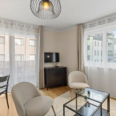 Ferienwohnung Free Parking I Balcony I 5 Min To Train Station Wien Exterior foto