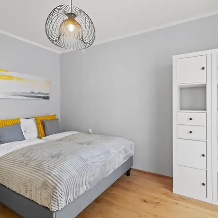 Ferienwohnung Free Parking I Balcony I 5 Min To Train Station Wien Exterior foto