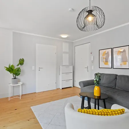 Ferienwohnung Free Parking I Balcony I 5 Min To Train Station Wien Exterior foto