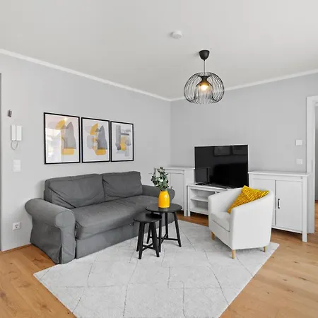 Ferienwohnung Free Parking I Balcony I 5 Min To Train Station Wien Exterior foto