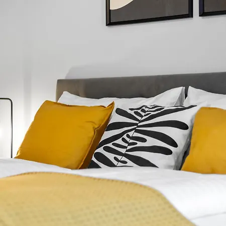 Ferienwohnung Free Parking I Balcony I 5 Min To Train Station Wien Exterior foto