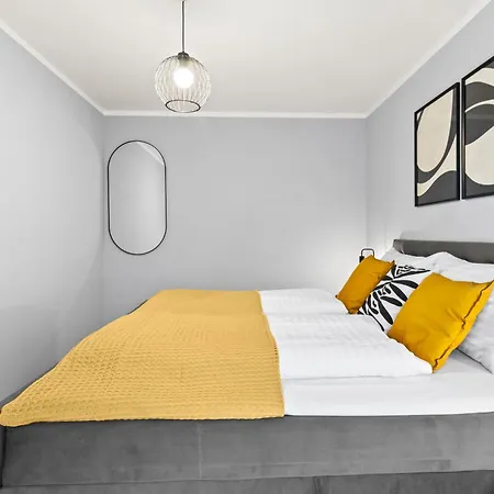 Ferienwohnung Free Parking I Balcony I 5 Min To Train Station Wien Exterior foto