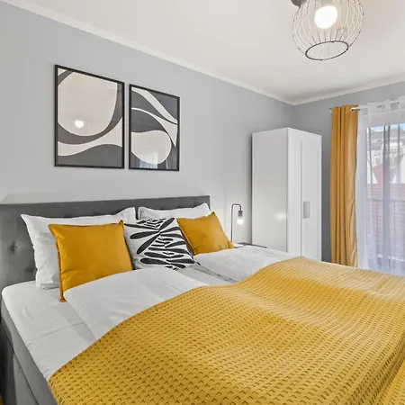 Ferienwohnung Free Parking I Balcony I 5 Min To Train Station Wien Exterior foto