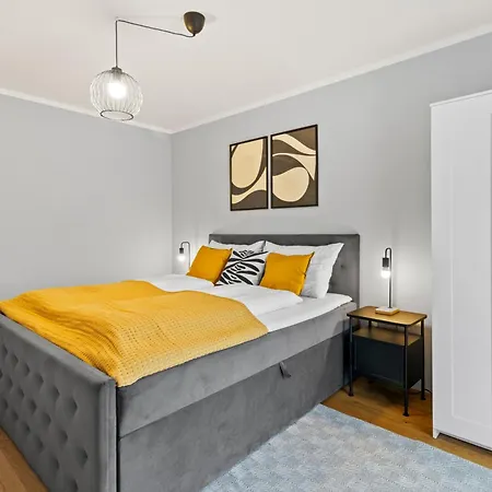 Ferienwohnung Free Parking I Balcony I 5 Min To Train Station Wien Exterior foto